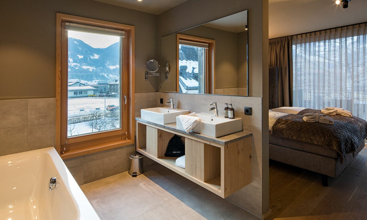 Bathroom | Penthouse Apartment Superior
